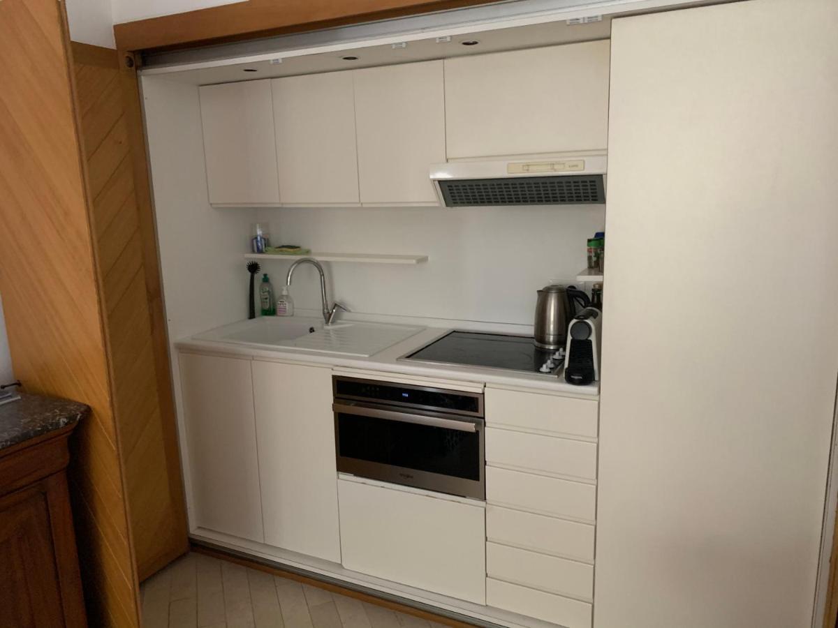 Very Central Suite Apartment With 1Bedroom Next To The Underground Train Station Monaco And 6Min From Casino Place 외부 사진